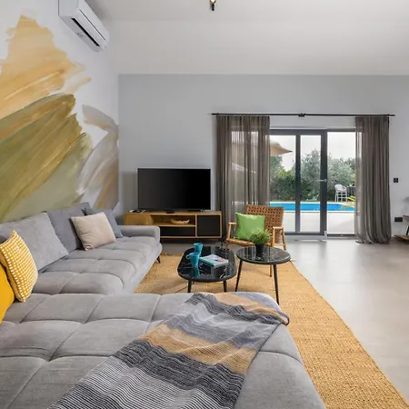 Villa Tonina By Villsy